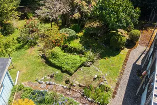 525 Village Pines Way, Coos Bay, OR 97420 - Photo 31