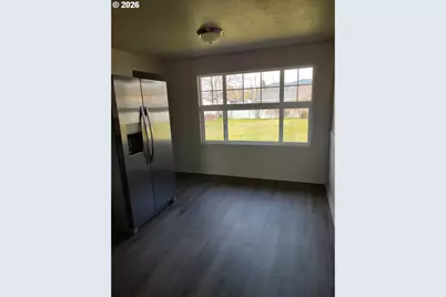 778 V St, Springfield, OR 97477 - Photo 7