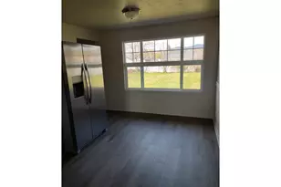 778 V St, Springfield, OR 97477 - Photo 7