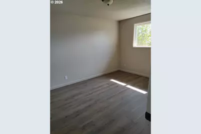 778 V St, Springfield, OR 97477 - Photo 11