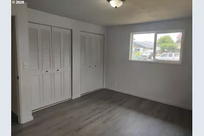 778 V St, Springfield, OR 97477 - Photo 17