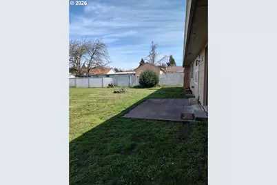 778 V St, Springfield, OR 97477 - Photo 21