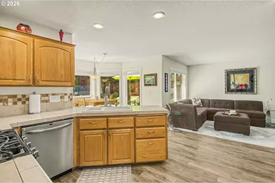 3104 SE 24th Ter, Gresham, OR 97080 - Photo 11