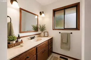 466 Laurel Dr, Roseburg, OR 97471 - Photo 21