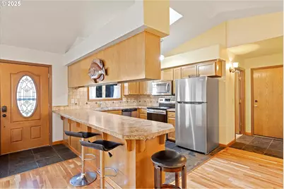 1420 SW Fairway Dr, Waldport, OR 97394 - Photo 7