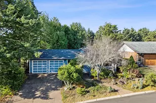 1420 SW Fairway Dr, Waldport, OR 97394 - Photo 43