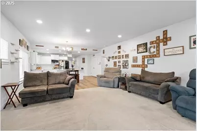 594 E Templeton Ave, Hermiston, OR 97838 - Photo 13