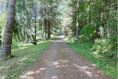 1923 Idaho Ave, Coos Bay, OR 97420 - Photo 47
