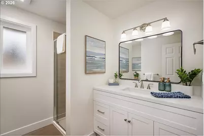 4146 NE Meadow Ln, Hillsboro, OR 97124 - Photo 15