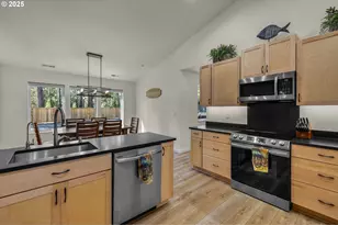 15943 Cascade Ln, La Pine, OR 97739 - Photo 11