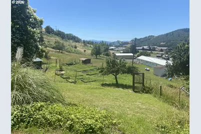 167 Millsview Ln, Roseburg, OR 97471 - Photo 27