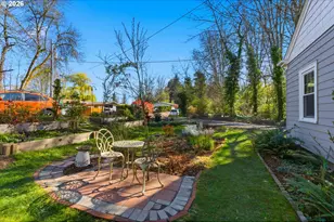 2310 SW Dolph Ct, Portland, OR 97219 - Photo 27