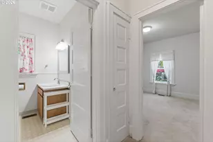 2310 SW Dolph Ct, Portland, OR 97219 - Photo 17
