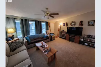 18485 SW Pacific Dr #85, Tualatin, OR 97062 - Photo 11