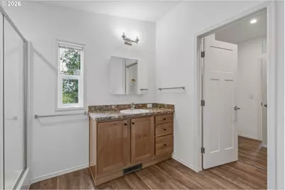 1920 Grade St, Kelso, WA 98626 - Photo 23
