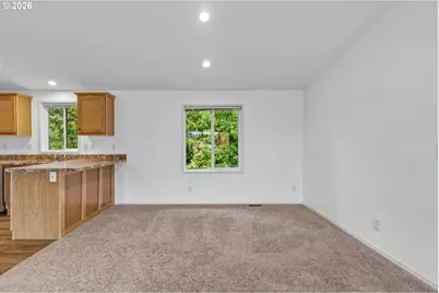 1920 Grade St, Kelso, WA 98626 - Photo 9
