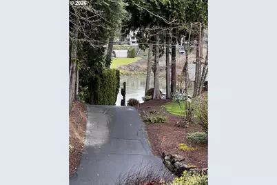 3972 Calaroga Dr, West Linn, OR 97068 - Photo 7