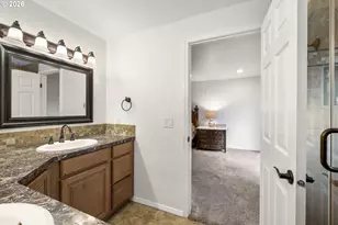 3972 Calaroga Dr, West Linn, OR 97068 - Photo 17