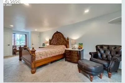 3972 Calaroga Dr, West Linn, OR 97068 - Photo 13