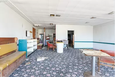 181 N Main St, Dufur, OR 97021 - Photo 5