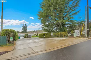 625 SW 9th St, Dundee, OR 97115 - Photo 43