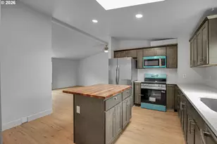 625 SW 9th St, Dundee, OR 97115 - Photo 15