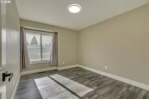 1524 NE Greensword Dr, Hillsboro, OR 97124 - Photo 23