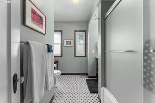 7017 NE Sacramento St, Portland, OR 97213 - Photo 15