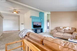 501 E Collins St, Goldendale, WA 98620 - Photo 13