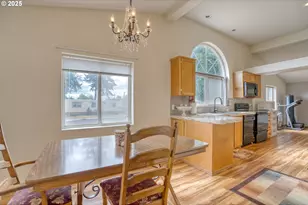 501 E Collins St, Goldendale, WA 98620 - Photo 7