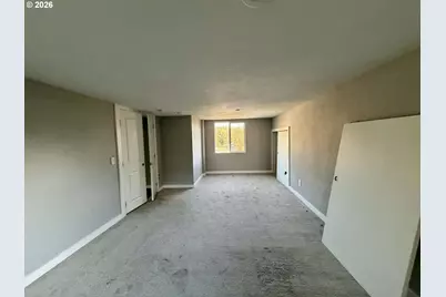 2056 NE Oswego Ave, Roseburg, OR 97470 - Photo 25