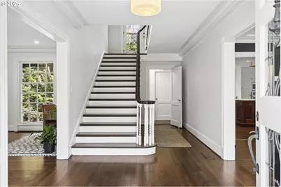 2505 SW Hillcrest Dr, Portland, OR 97201 - Photo 3