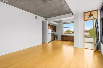 1234 SW 18th Ave #305, Portland, OR 97205 - Photo 3