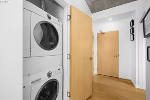 1234 SW 18th Ave, Portland, OR 97205 - Photo 21