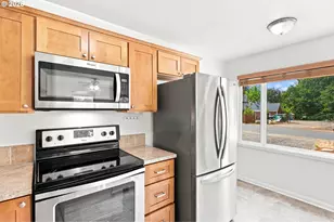 906 6th St, Washougal, WA 98671 - Photo 7