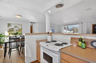 20019 SW Joann Ct, Beaverton, OR 97003 - Photo 11