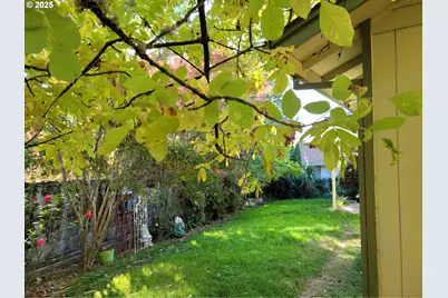 1523 NW Thompson Way, Grants Pass, OR 97526 - Photo 39