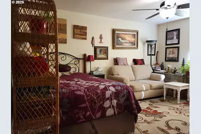 1523 NW Thompson Way, Grants Pass, OR 97526 - Photo 25