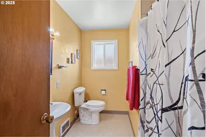814 SW 44th St, Pendleton, OR 97801 - Photo 27