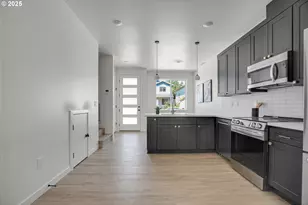 14894 NE Couch St, Portland, OR 97230 - Photo 35