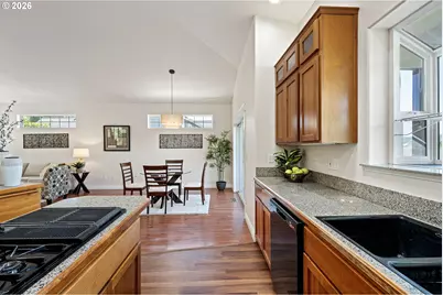 3466 Ambleside Dr, Springfield, OR 97477 - Photo 9
