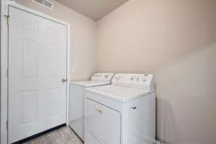 3466 Ambleside Dr, Springfield, OR 97477 - Photo 35