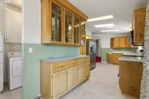 3103 Emerald St, Klamath Falls, OR 97601 - Photo 9