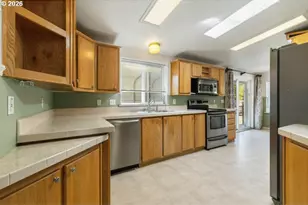 3103 Emerald St, Klamath Falls, OR 97601 - Photo 7