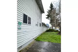 547 SW Fellows St, McMinnville, OR 97128 - Photo 9