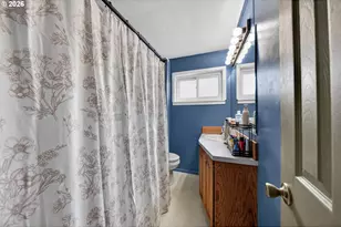 3058 NE Follett St, Roseburg, OR 97470 - Photo 21