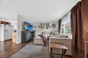 3058 NE Follett St, Roseburg, OR 97470 - Photo 5