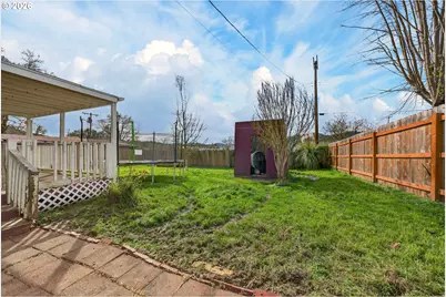 3058 NE Follett St, Roseburg, OR 97470 - Photo 27