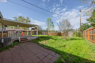 3058 NE Follett St, Roseburg, OR 97470 - Photo 31