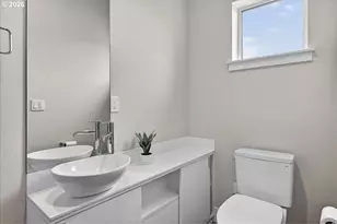 6745 SE Genrosa St, Hillsboro, OR 97123 - Photo 19